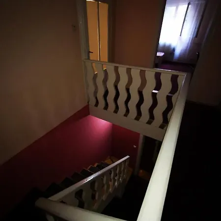 Hostel Vila Maria *