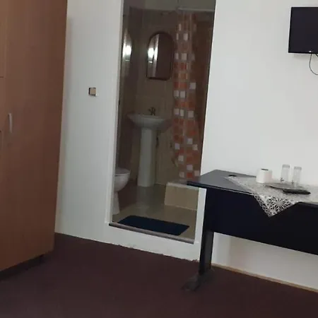 Hostel Vila Maria *